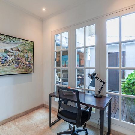 Mosan House - Unique Art-Filled Gem In Perfect Location A Short Walk From The Beach Or Seminyak Square Including Ac Office For Remote Working 외부 사진