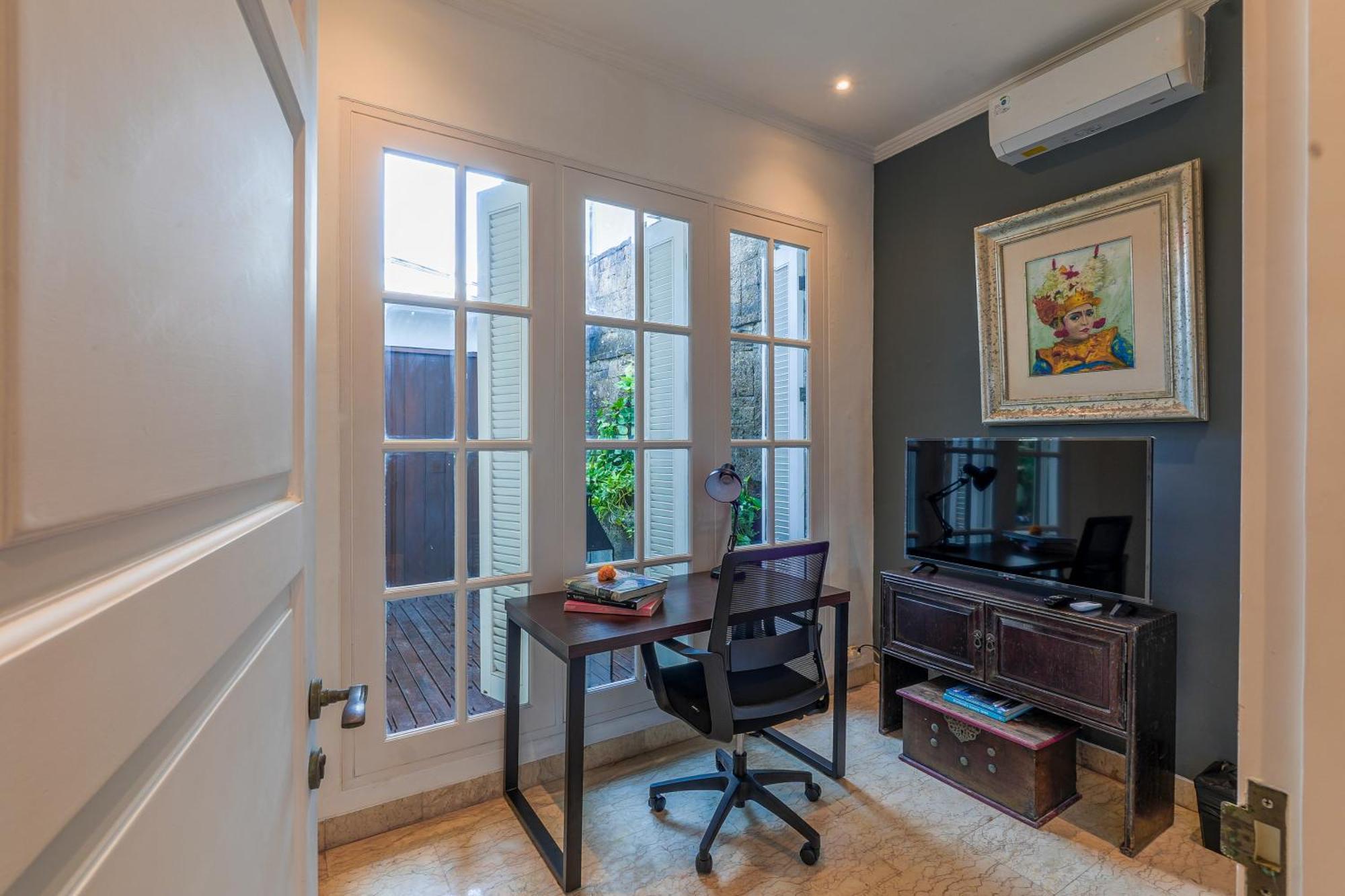 Mosan House - Unique Art-Filled Gem In Perfect Location A Short Walk From The Beach Or Seminyak Square Including Ac Office For Remote Working 외부 사진