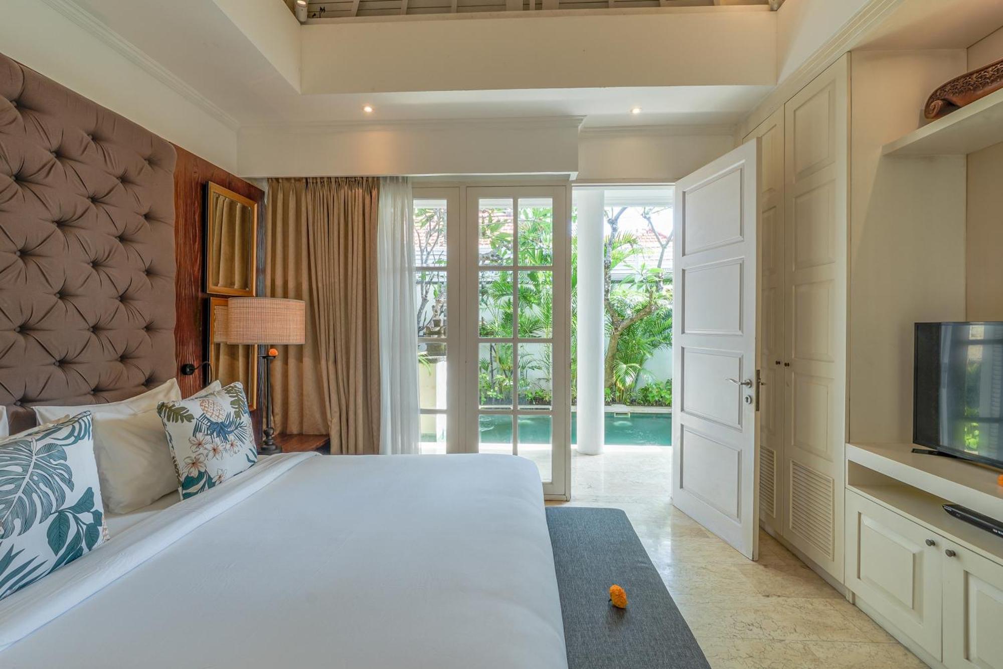 Mosan House - Unique Art-Filled Gem In Perfect Location A Short Walk From The Beach Or Seminyak Square Including Ac Office For Remote Working 외부 사진