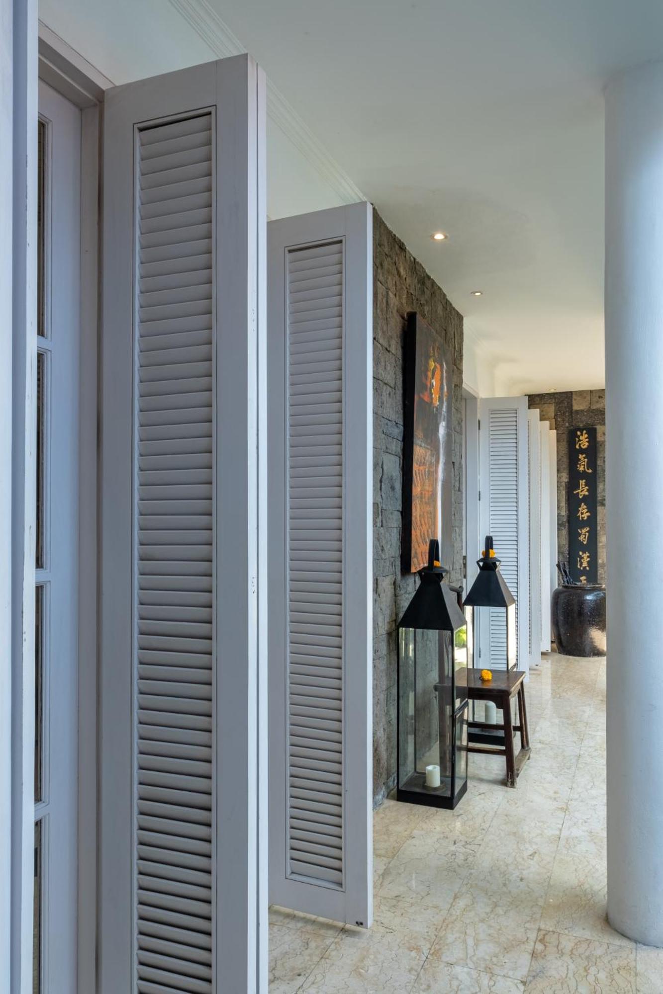 Mosan House - Unique Art-Filled Gem In Perfect Location A Short Walk From The Beach Or Seminyak Square Including Ac Office For Remote Working 외부 사진